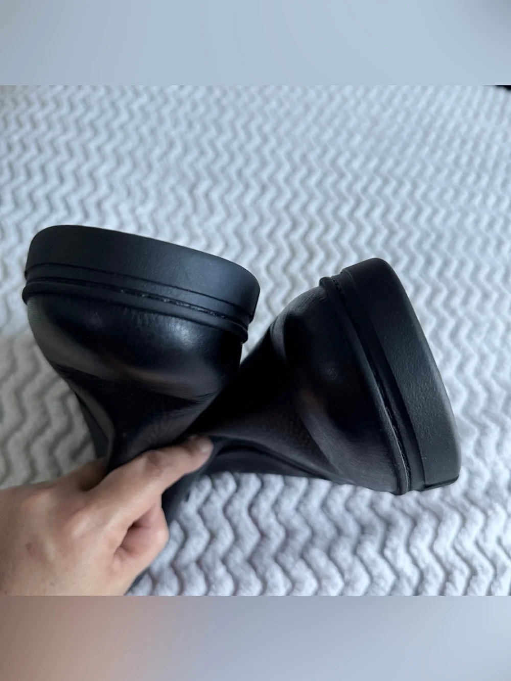 Vionic Uptown Sur Black Leather Comfort Waterproof Zipper Ankle Boots Sz 7 Wide